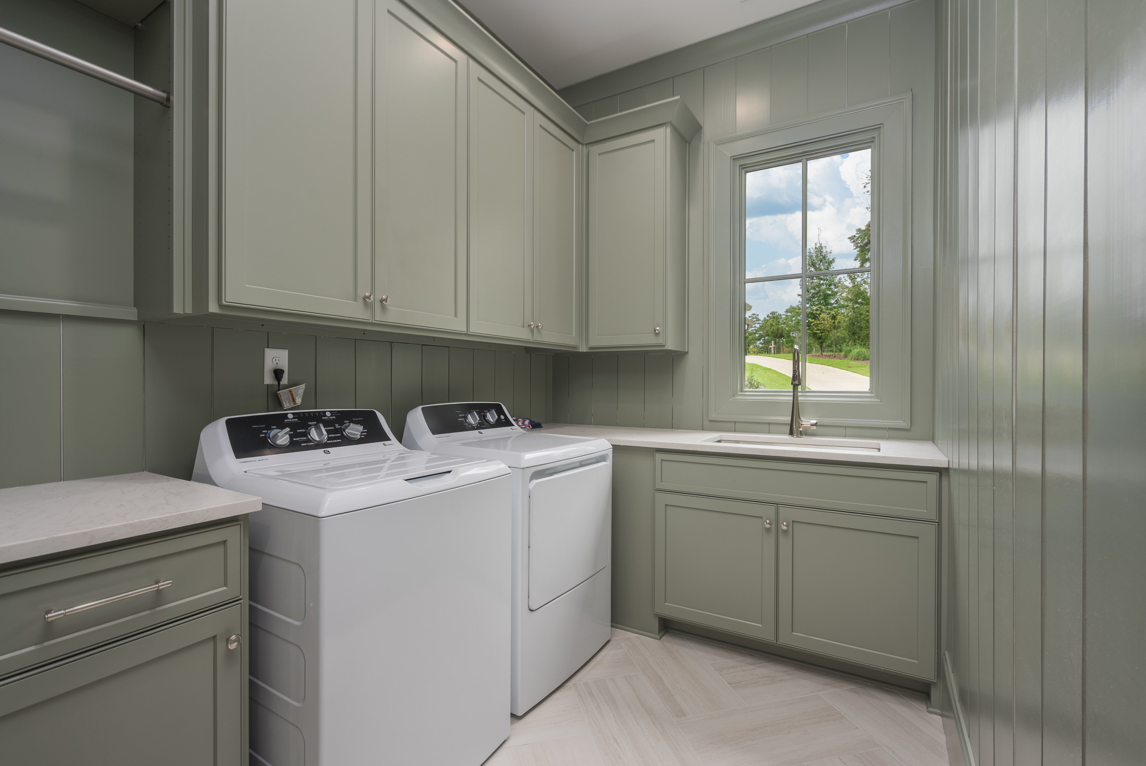 1020 Eastridge Loop image 25